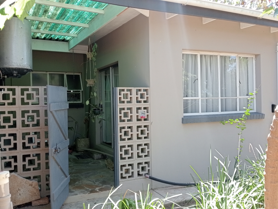 4 Bedroom Property for Sale in Bothasrus Eastern Cape